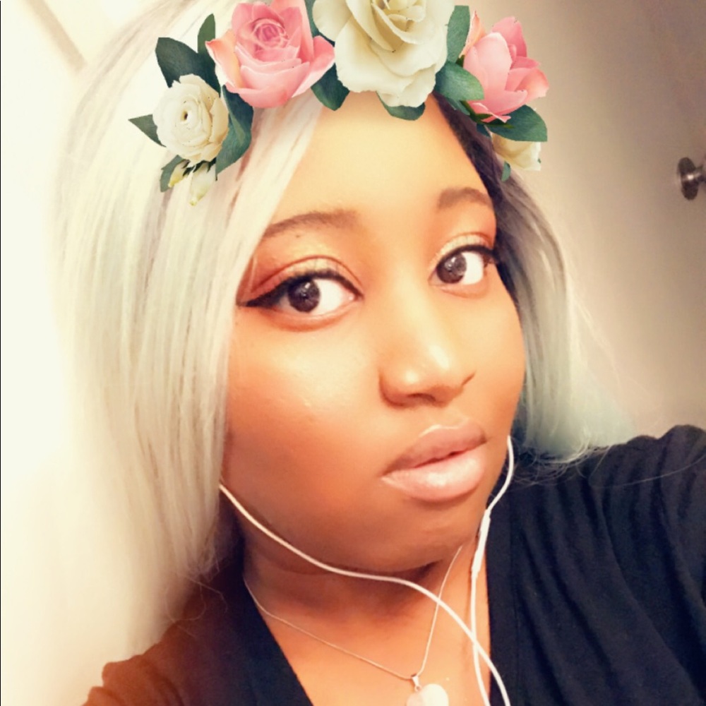 Meet your Posher, Sakinah
